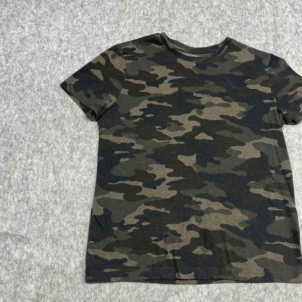 Banana Republic Shirt‎ Mens Medium Green Camouflage Crewneck Cotton Blend Tee